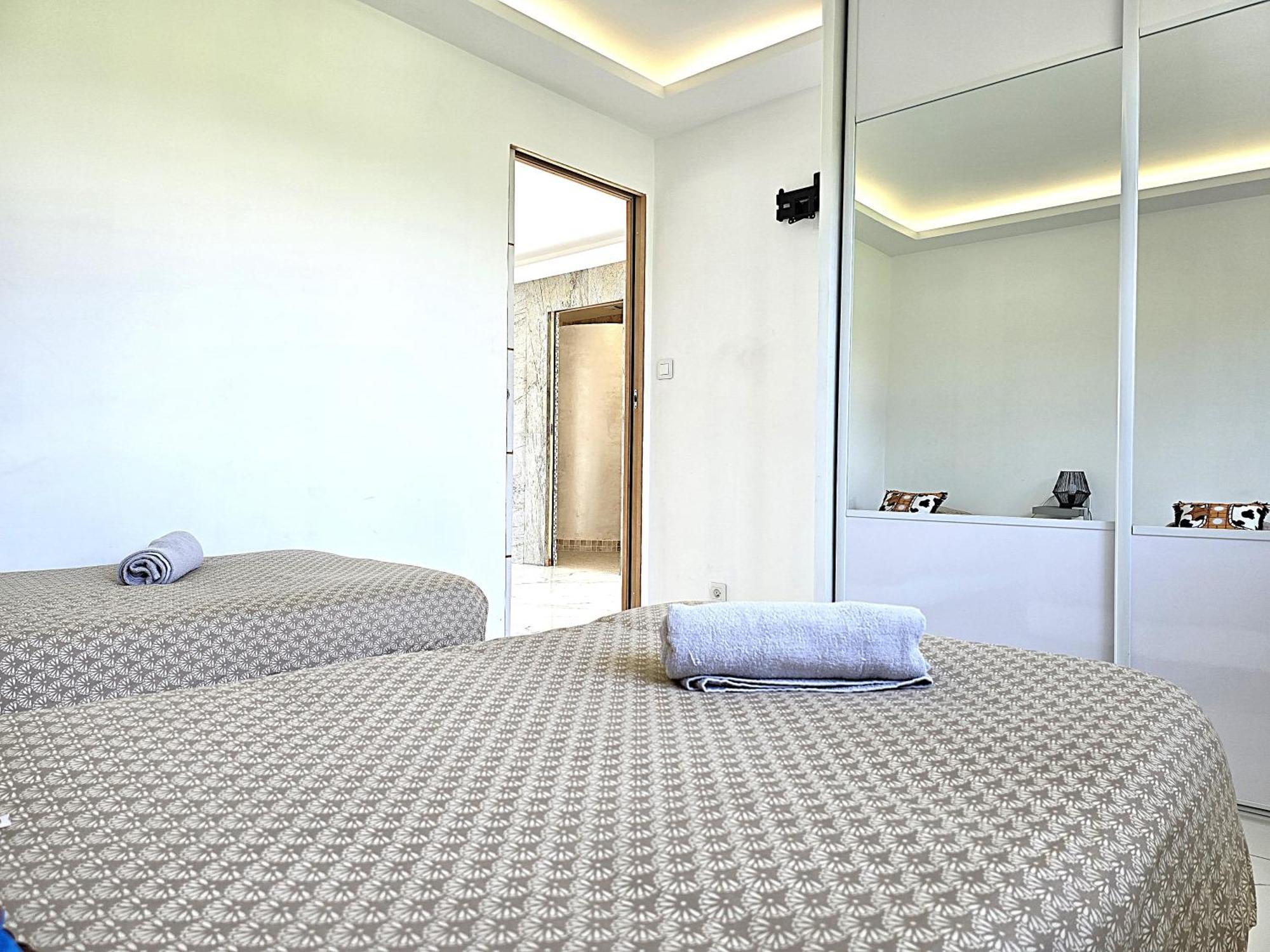 Maison Sapiac - 4Pers - 2 Chambres - 3 Lits - Clim Reversible - Terrasse Ombragee Et Grand Jardin - Piscine Saison Estivale モントーバン エクステリア 写真